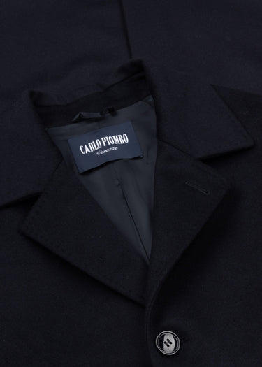 2000049699850-2-HW24-Men-Coat-CarloPiombo-Dantendorfer_2d8ac32c-dd0a-4e2a-80d2-5badd2b1bc21.jpg
