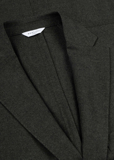 2000049840764-3-HW25-Dantendorfer-Boglioli-43_MEN_SUIT_835a26cd-4fca-4b30-9bbd-9f69c7fd89dd.jpg
