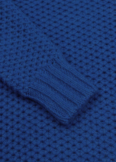 2000049881132-HW24-Women-Pullover_2_a10305dc-aade-457b-97a6-650ba27f7b81.jpg