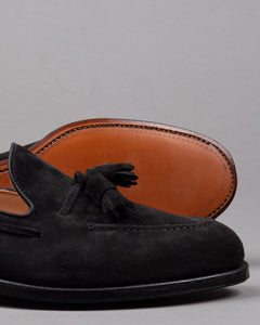Crockett and Jones Herren Wildleder Tassel Loafer Schuh in schwarz mit Ledersohle
