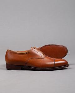 Crockett and Jones Herren Schuh zum Schnüren aus Glattleder in cognac braun mit brauner Ledersohle